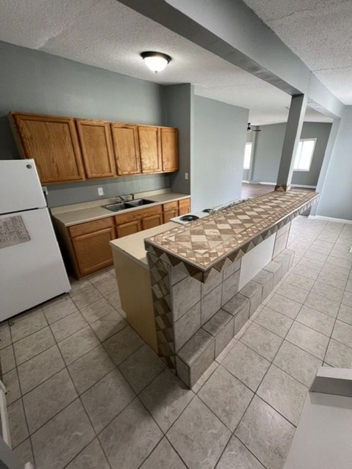 2204 Wilson Ave - Photo 7 of 15
