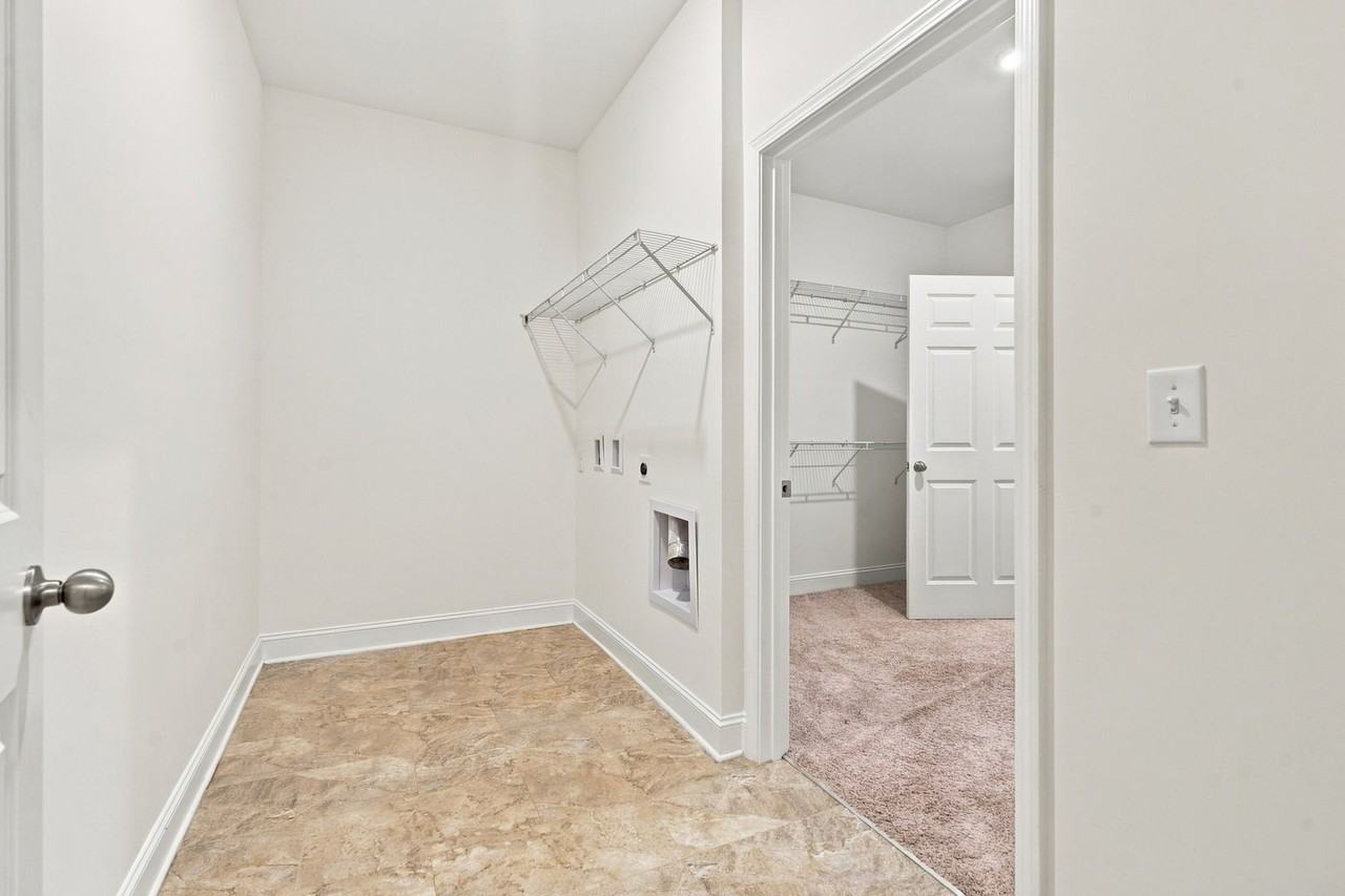 24518 Beacon Cir - Photo 7 of 15