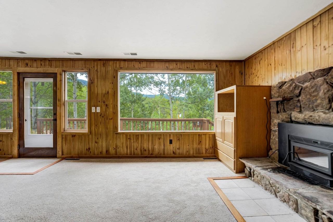 8680 London Ln - Photo 4 of 12