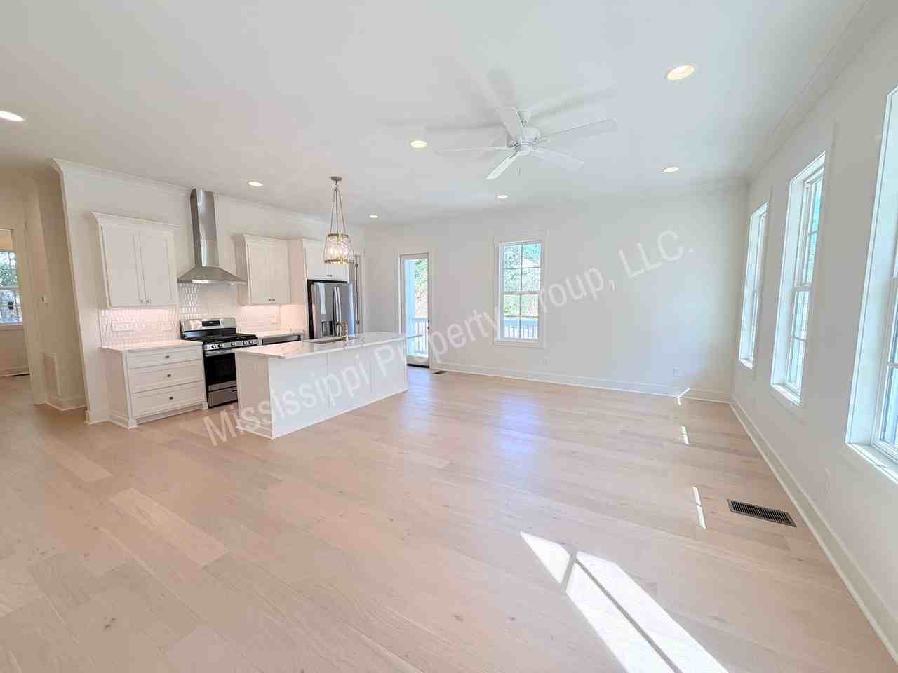 1016 Molly Barr Rd #3 - Photo 4 of 46