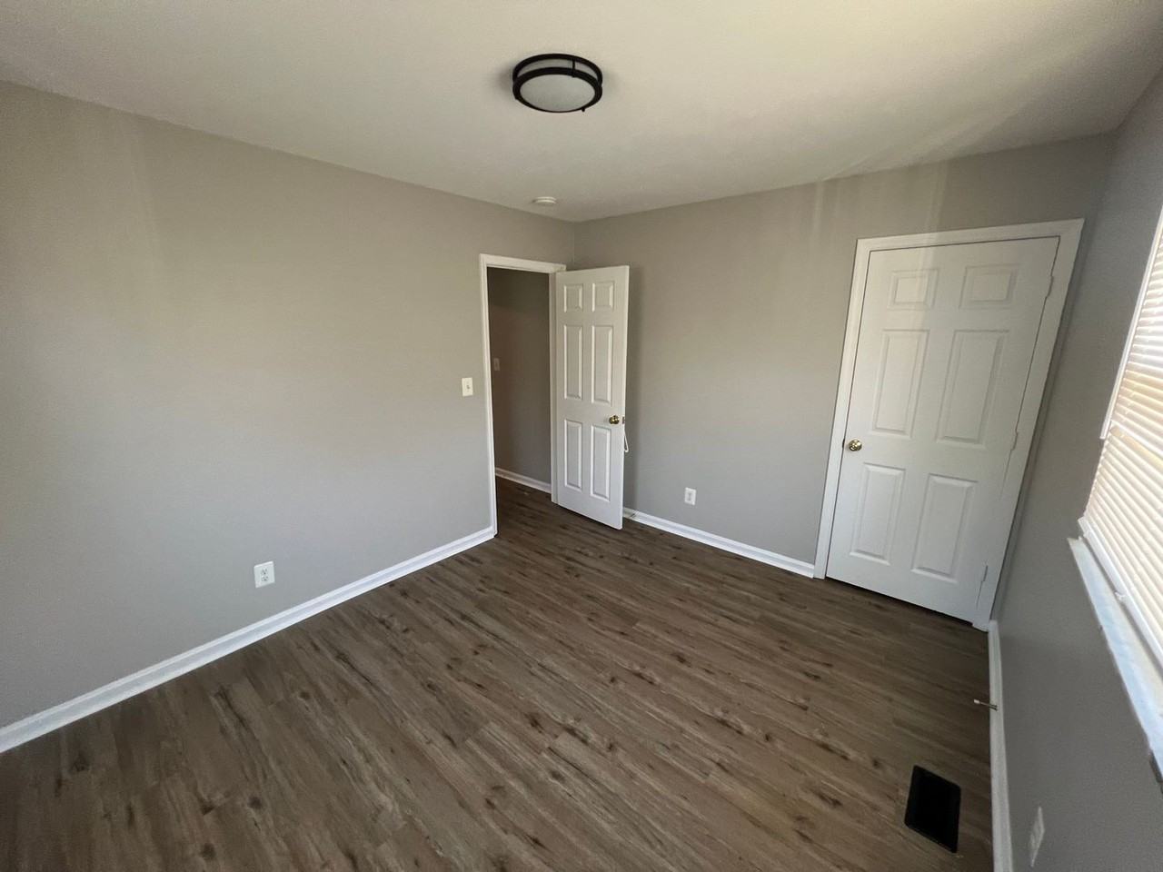 3546 Dorham Pl - Photo 6 of 16