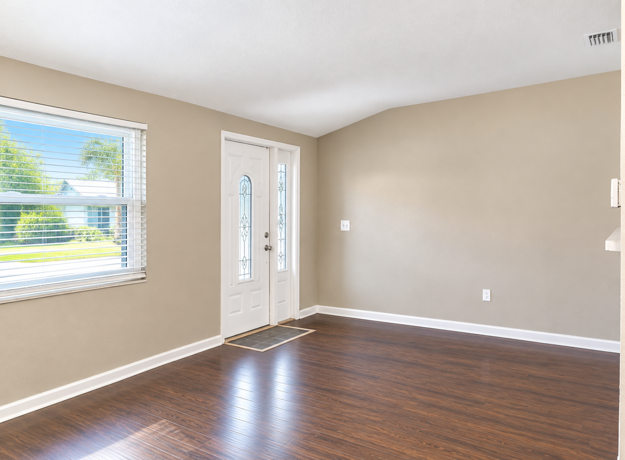 3842 Jupiter Dr - Photo 2 of 11
