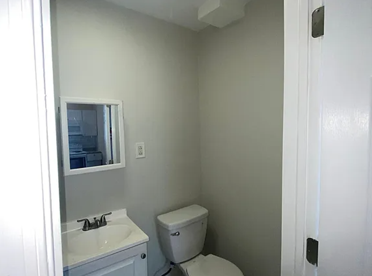 1464 N 52nd St - Photo 4 of 6