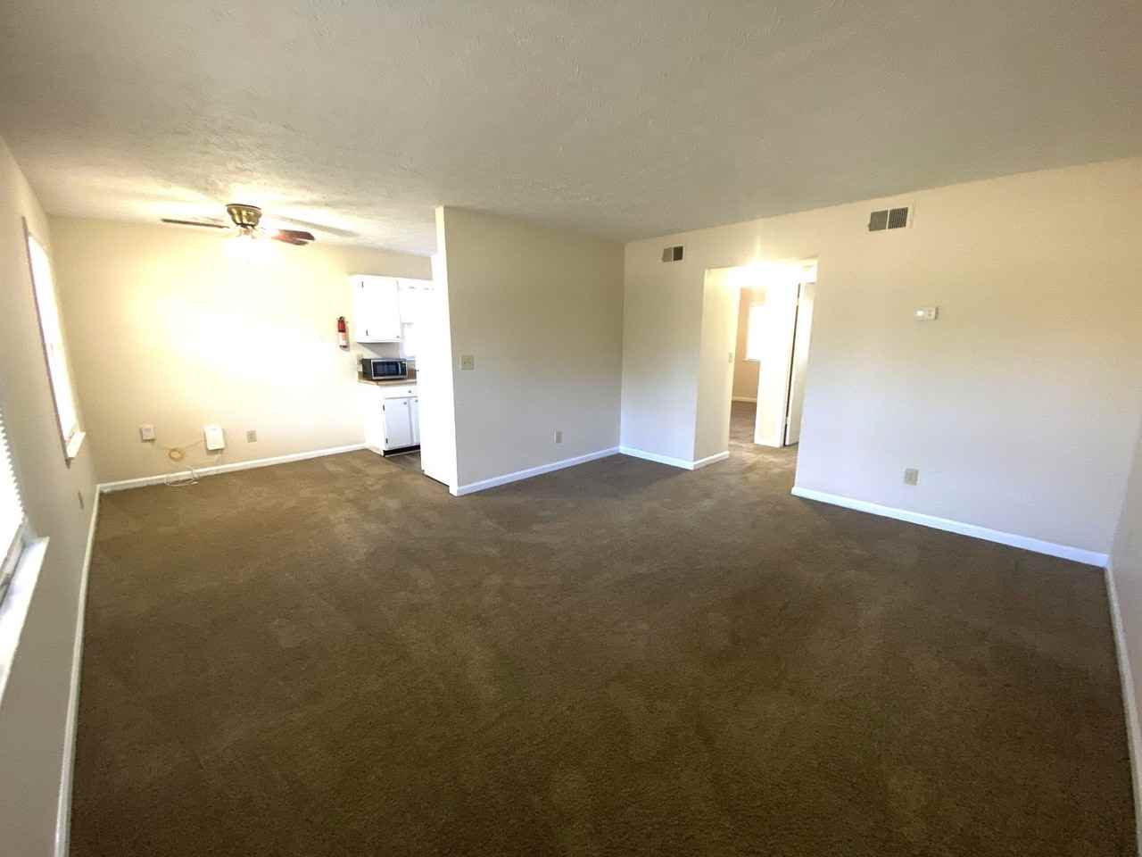3712 Camelot Dr #2 - Photo 4 of 21