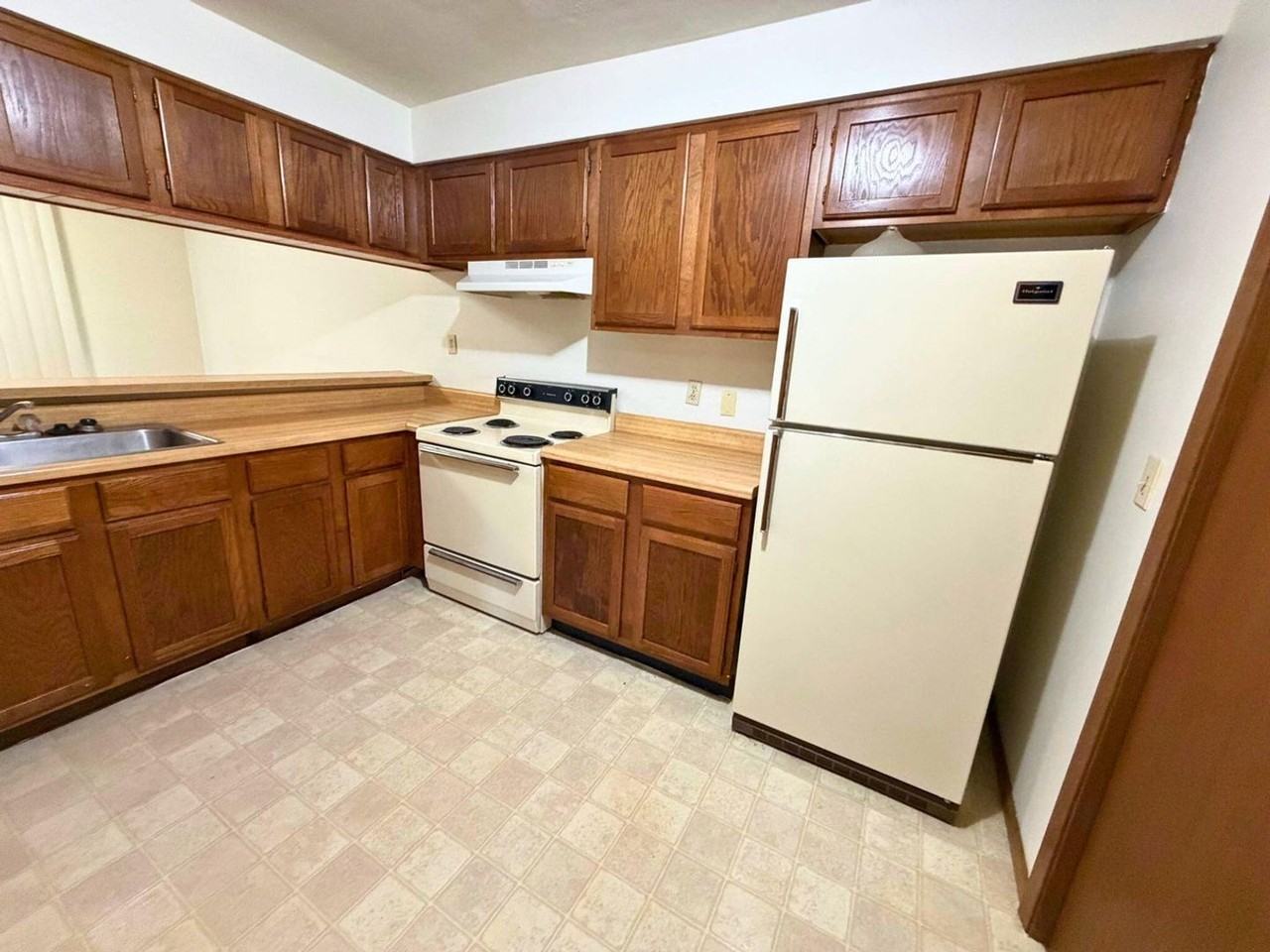 405 Clayton Dr #24 - Photo 7 of 24