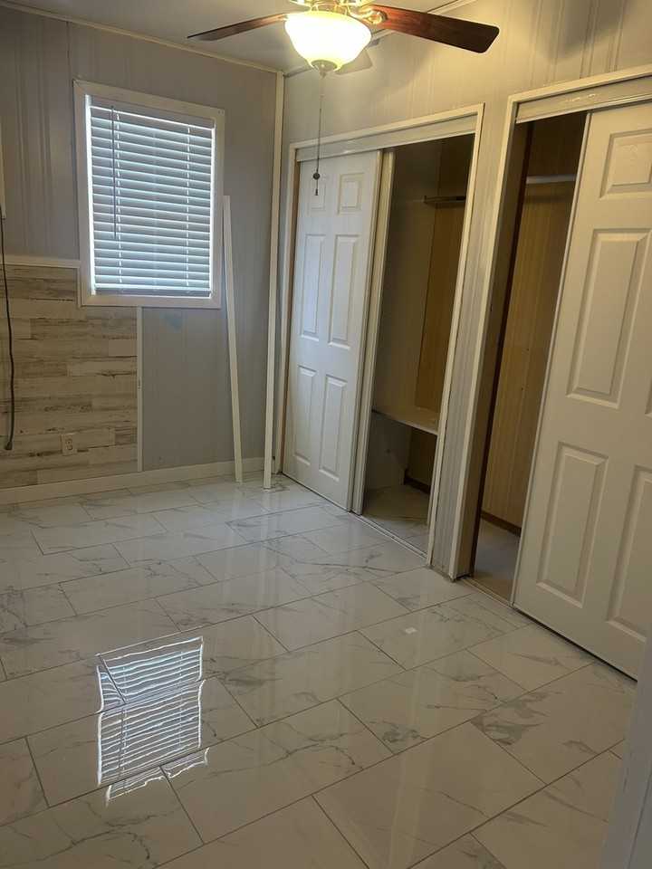 12748 S Lowe Ave - Photo 7 of 11