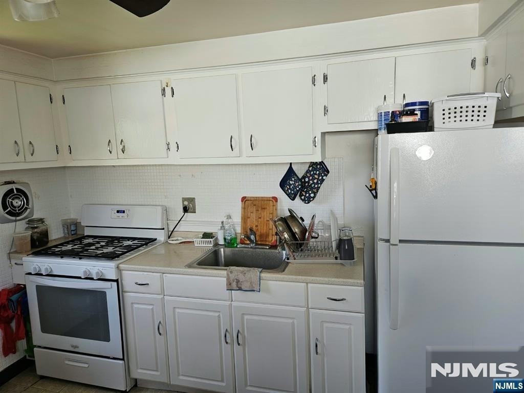 297 S Prospect Ave ##2 - Photo 3 of 6