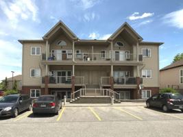 featured image of Crestway Dr & Cresthaven Dr