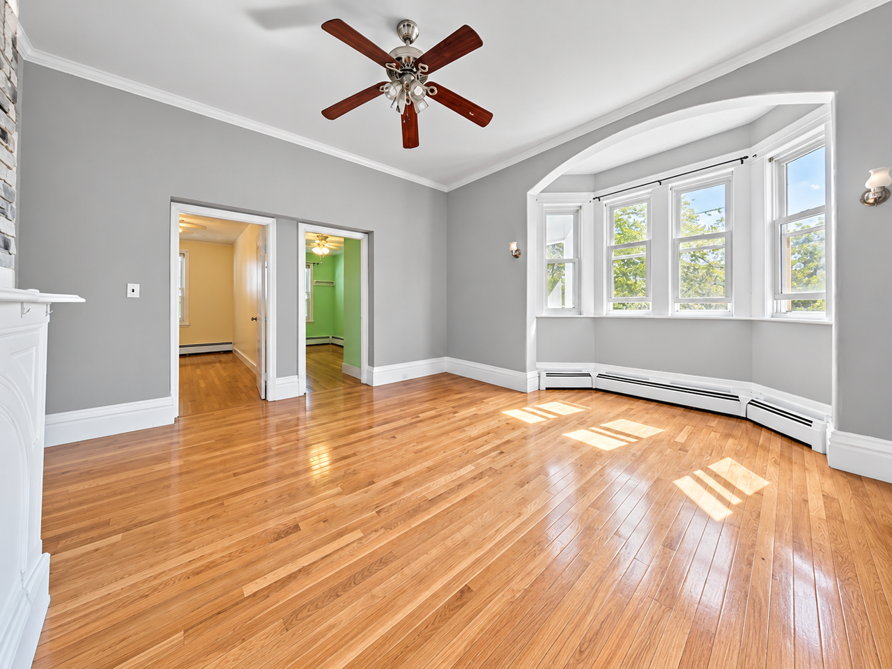 395 Lexington St #1 - Photo 3 of 17