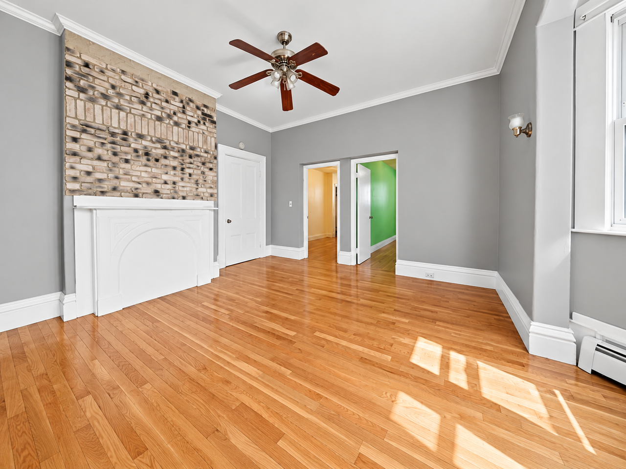 395 Lexington St #1 - Photo 4 of 17