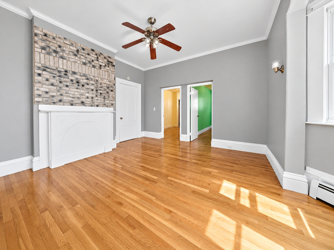 395 Lexington St #1 - Photo 5 of 17
