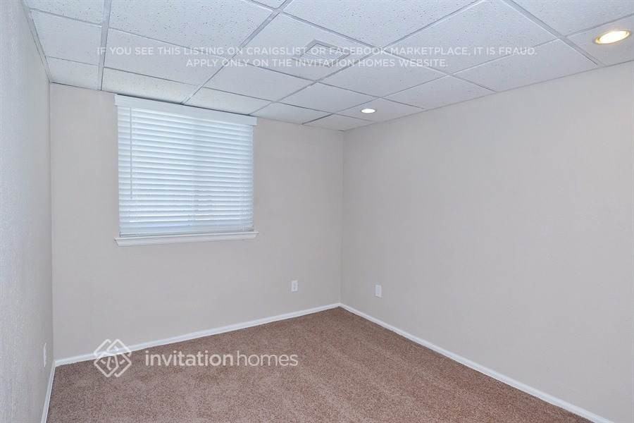 1441 S Cathay St - Photo 7 of 18
