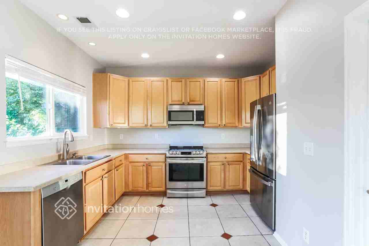 4223 Miners Candle Pl - Photo 5 of 16