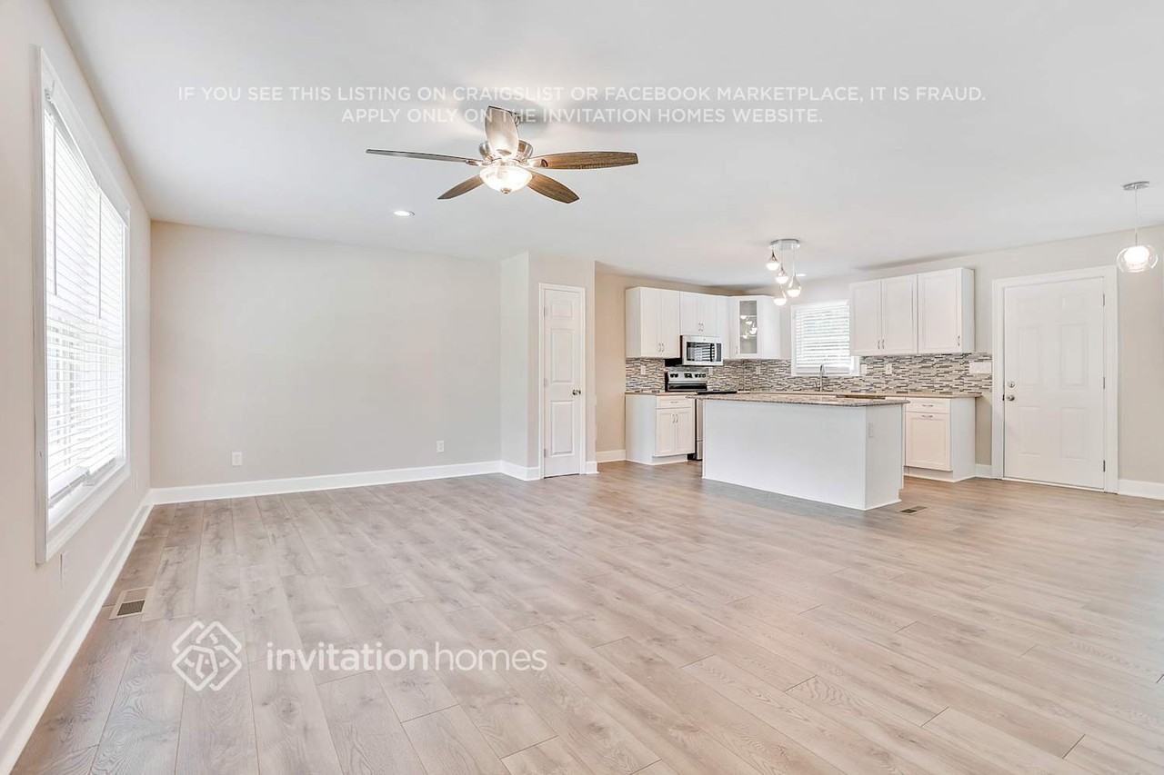 1400 High Meadow Dr - Photo 4 of 30