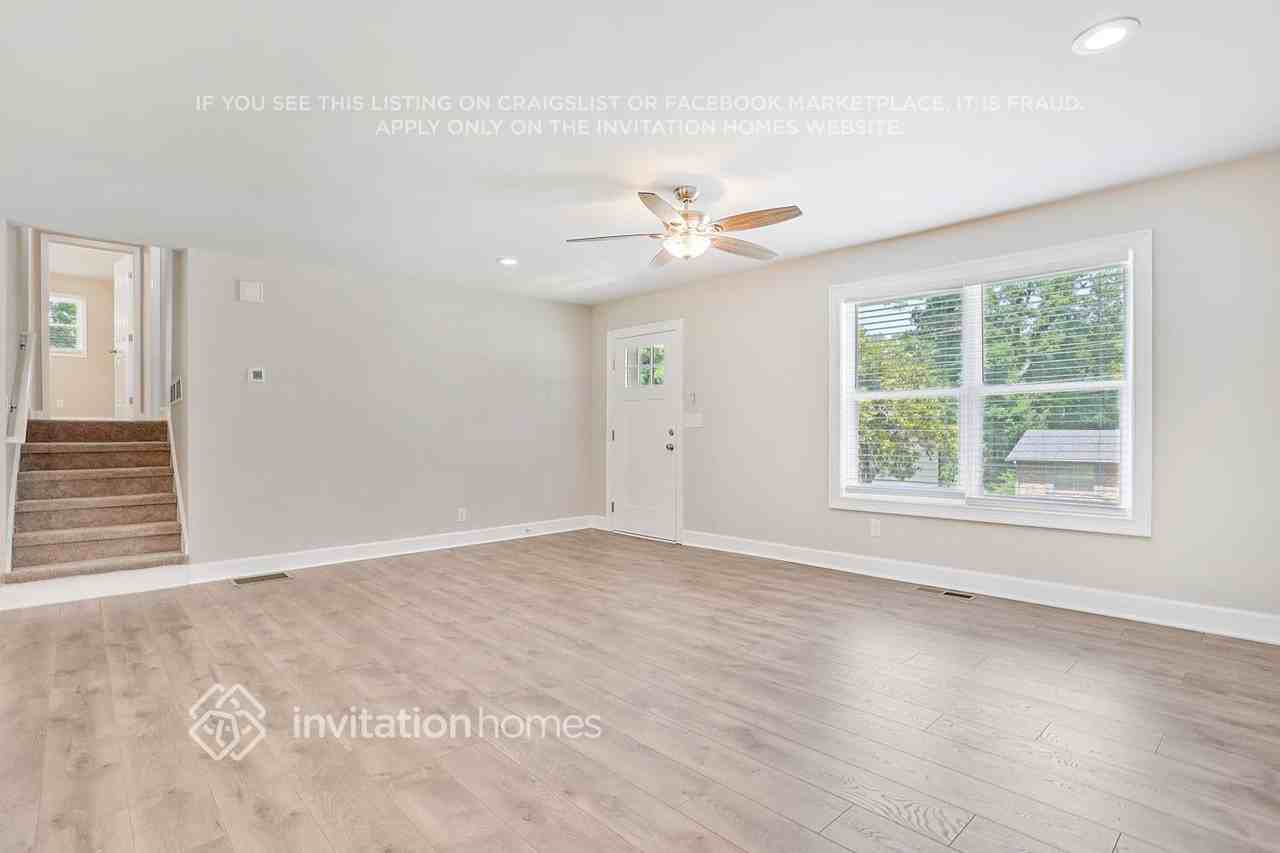 1400 High Meadow Dr - Photo 6 of 30