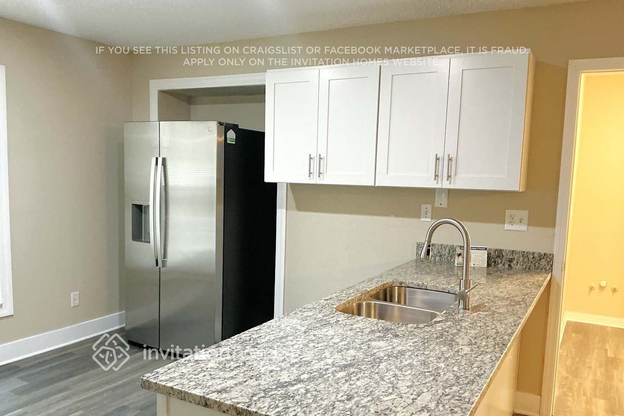 417 Oakleaf Blvd - Photo 4 of 13
