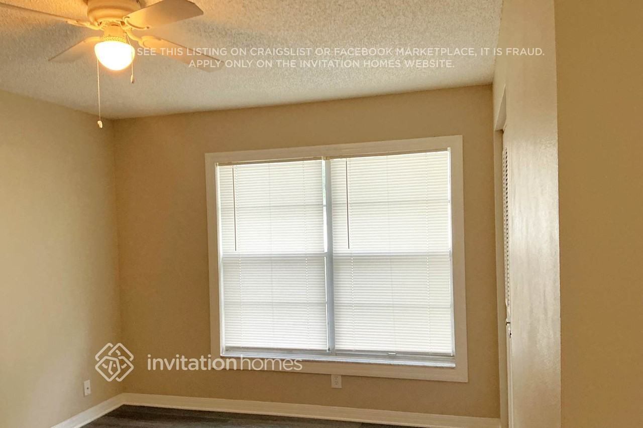 417 Oakleaf Blvd - Photo 7 of 13