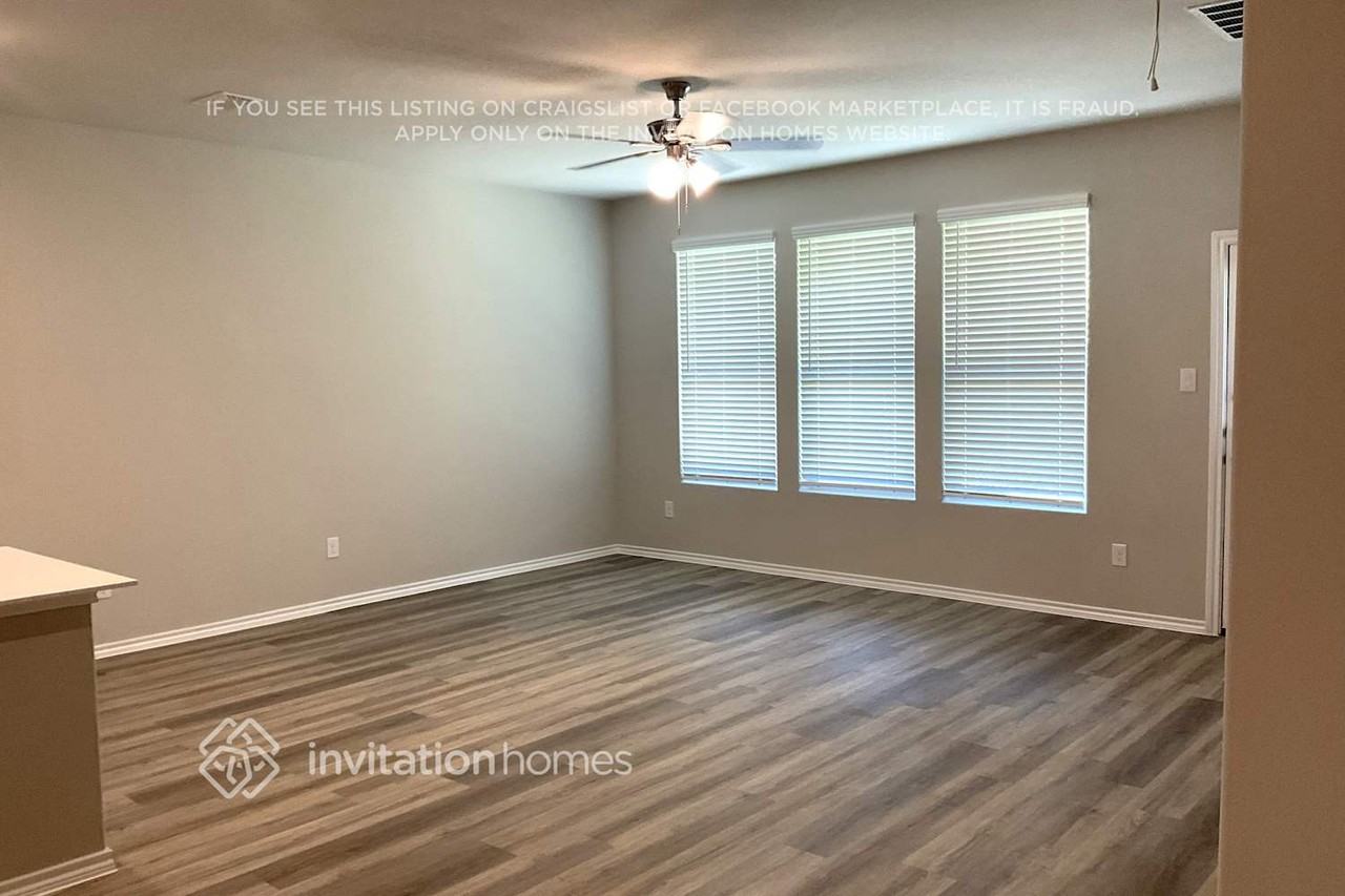 9736 Mcclane Farm Dr - Photo 3 of 14