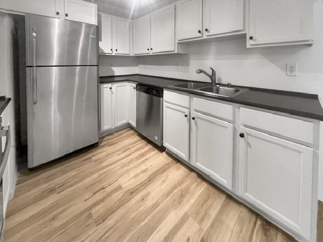 1031 N State St #310 - Photo 6 of 23