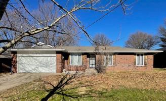 featured image of 1315 E Richmond St