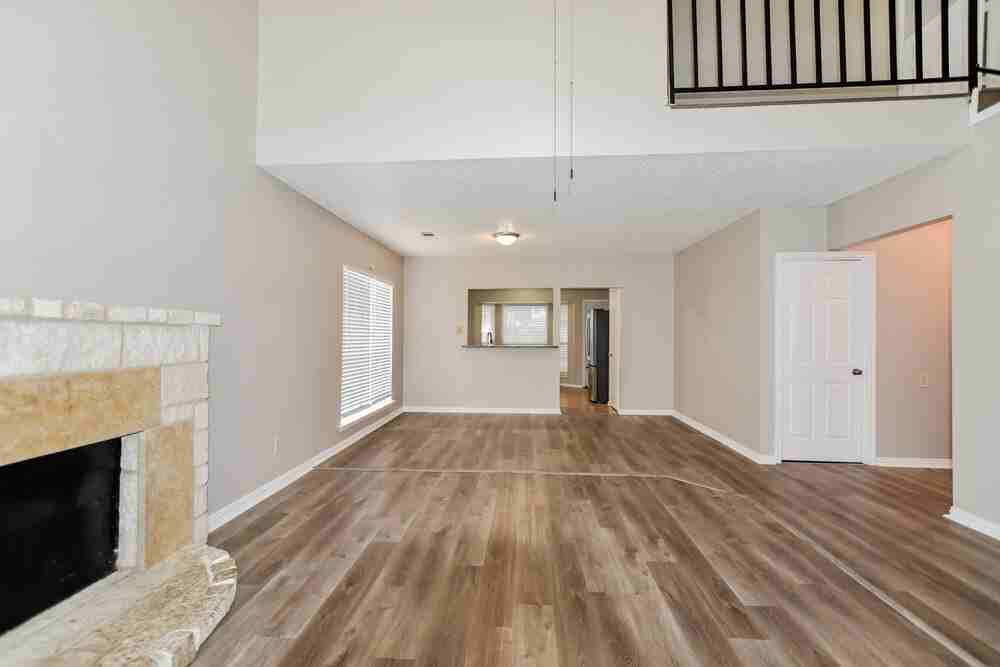 401 Lookout Mountain Trl - Photo 5 of 17