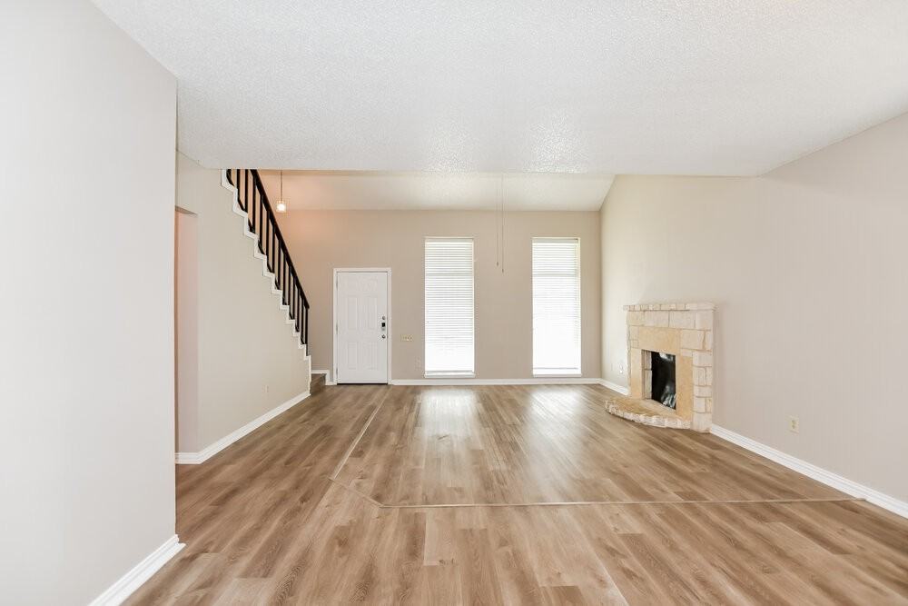 401 Lookout Mountain Trl - Photo 7 of 17