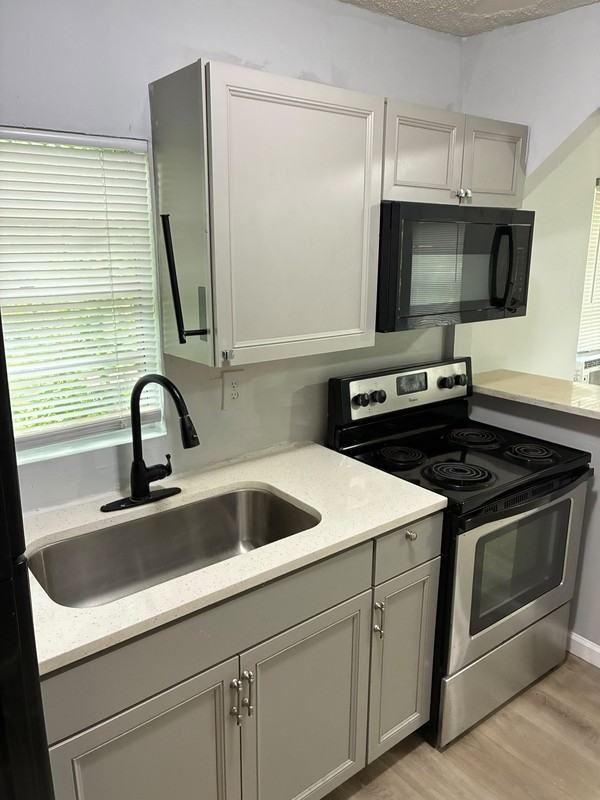 1415 Lila St - Photo 7 of 12