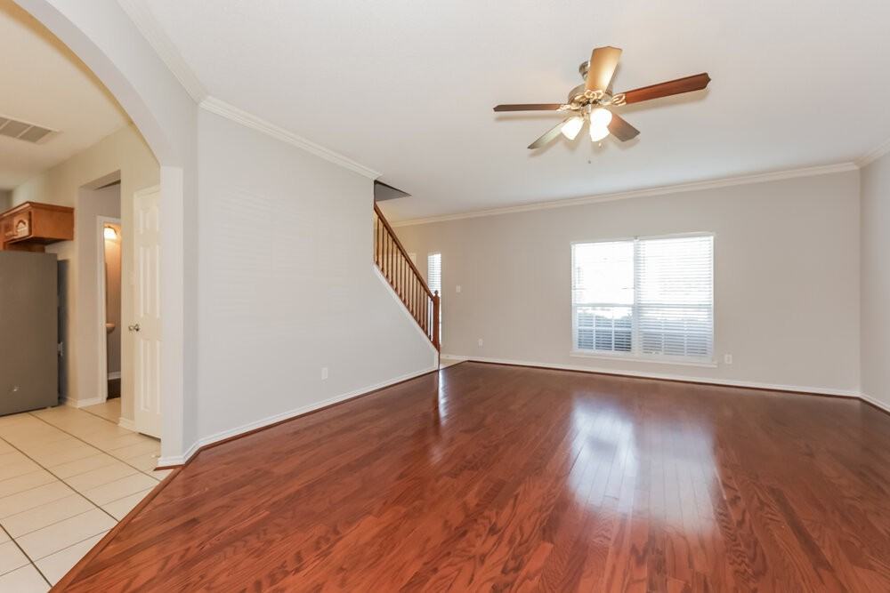 1632 Laurel Springs Ct - Photo 5 of 17