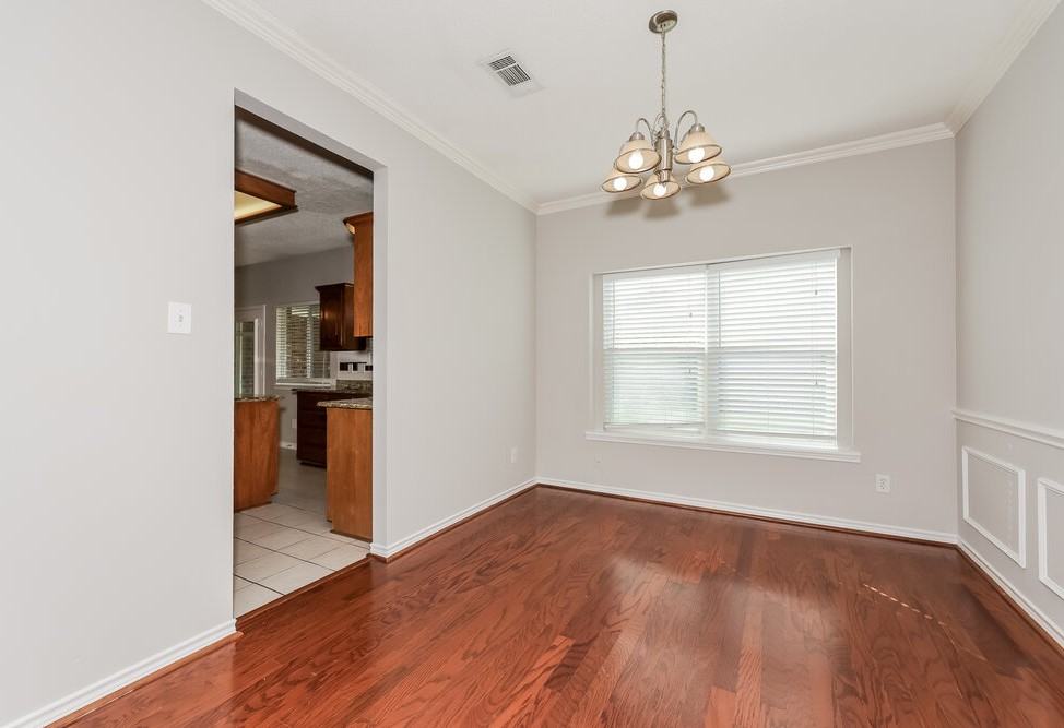 1632 Laurel Springs Ct - Photo 6 of 17