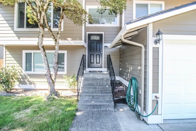 10605 166th Pl Ne - Photo 3 of 40