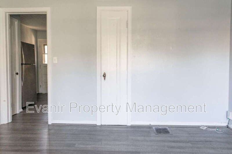 1813 E High St #A - Photo 5 of 18