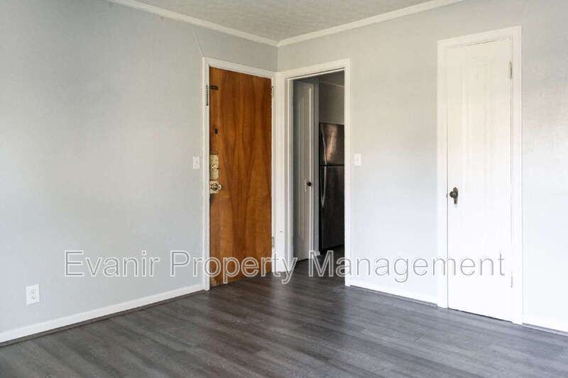 1813 E High St #A - Photo 6 of 18