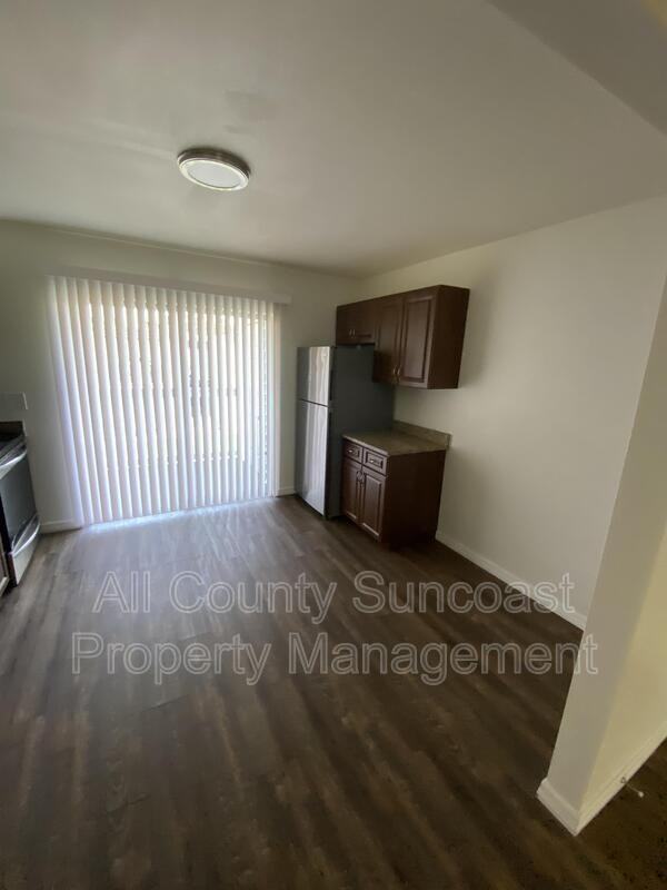 7501 35th St N #D - Photo 6 of 12
