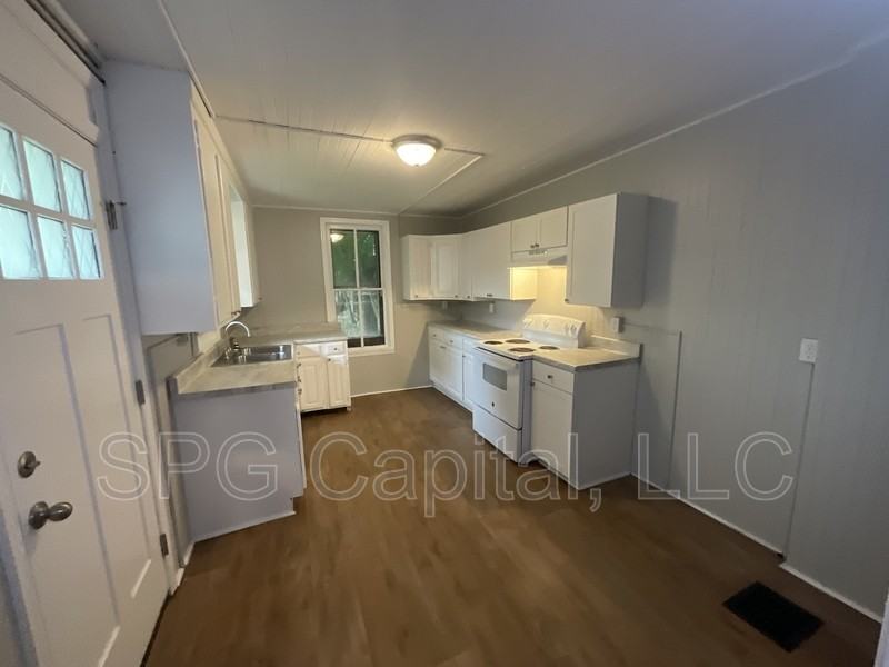 277 S 2nd St - Photo 3 of 10