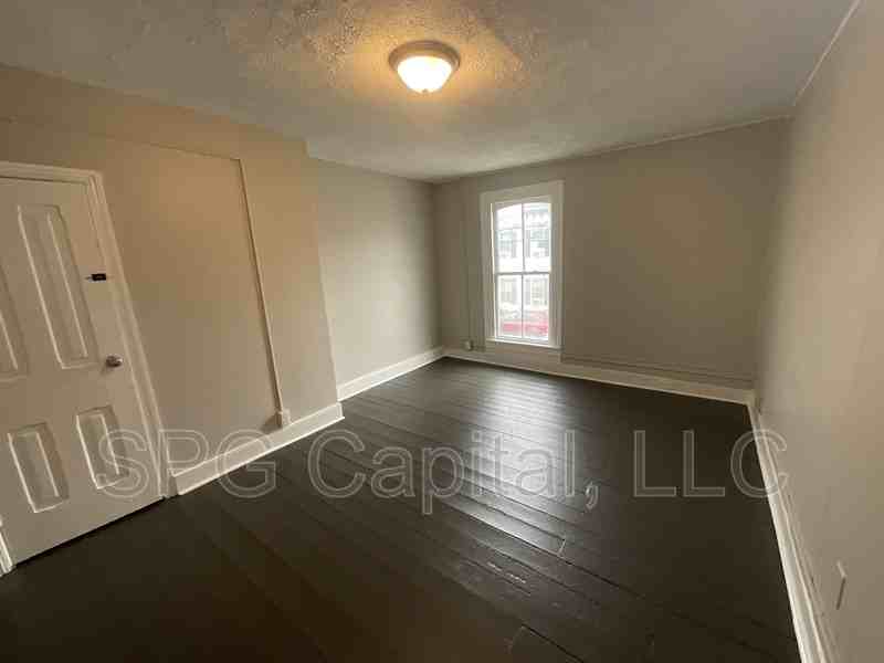 277 S 2nd St - Photo 7 of 10