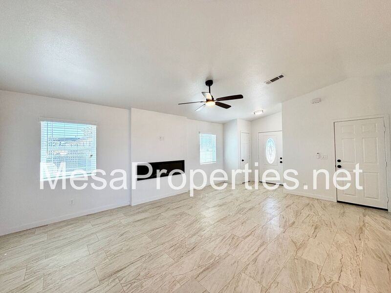 13775 Schlitz Rd #2 - Photo 5 of 26