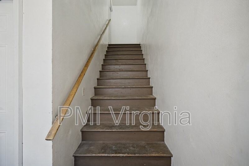 417 E Little Creek Rd #6 - Photo 4 of 17