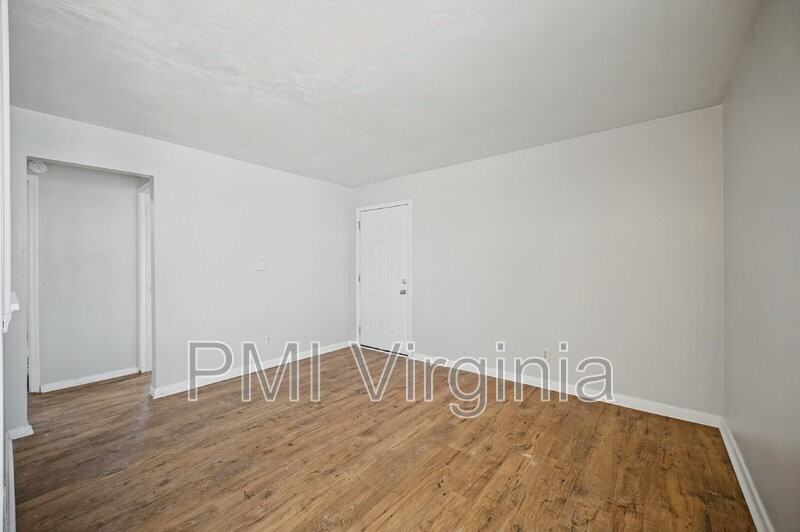 417 E Little Creek Rd #6 - Photo 6 of 17
