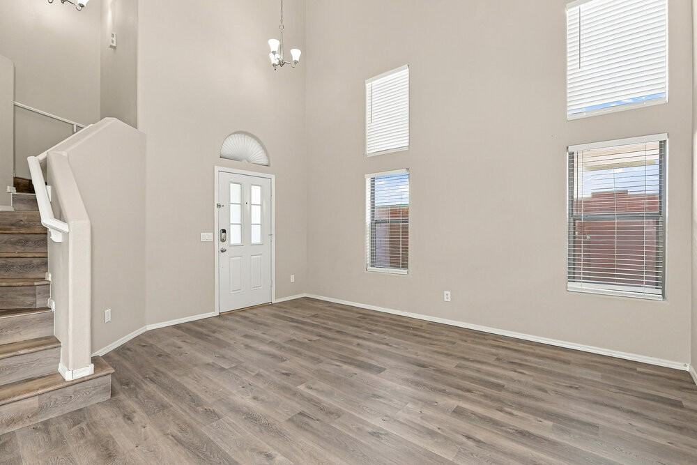 4005 E Ironhorse Rd - Photo 4 of 17