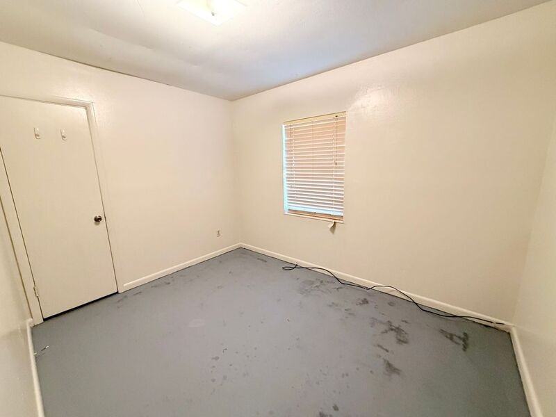 533 Amber St #B - Photo 4 of 8
