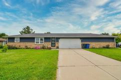 2713 Packerland Dr - Photo 1 of 1