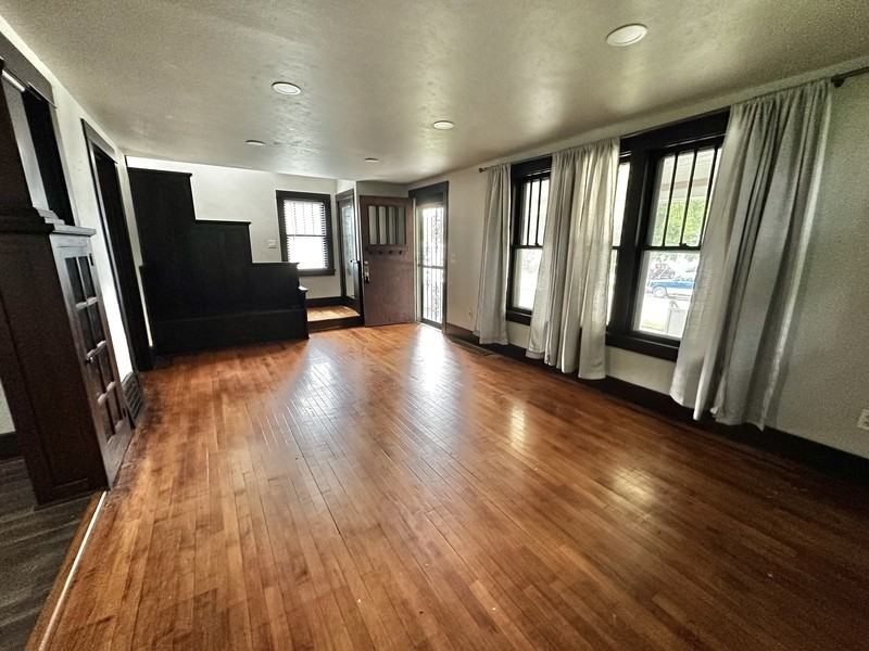 216 Foote St - Photo 7 of 26