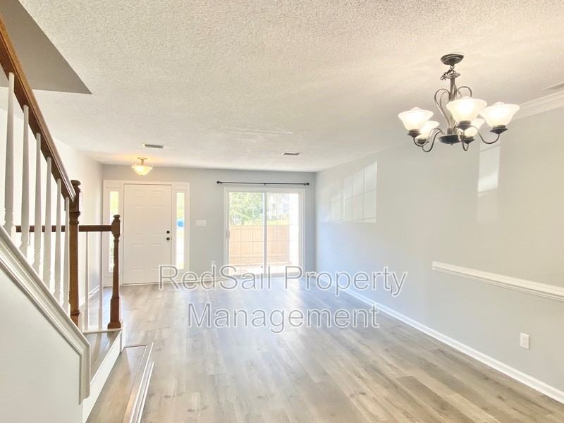 305 Settlement Dr - Photo 3 of 16