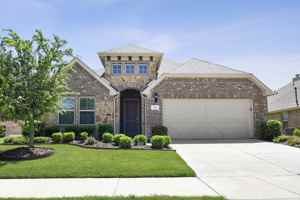 featured image of 932 Water Garden Cir