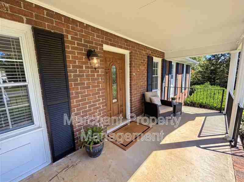 16 Farmington Trl - Photo 4 of 50