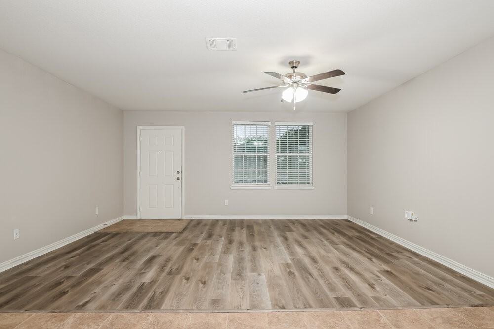 13203 Spanish Bay Ct - Photo 5 of 16