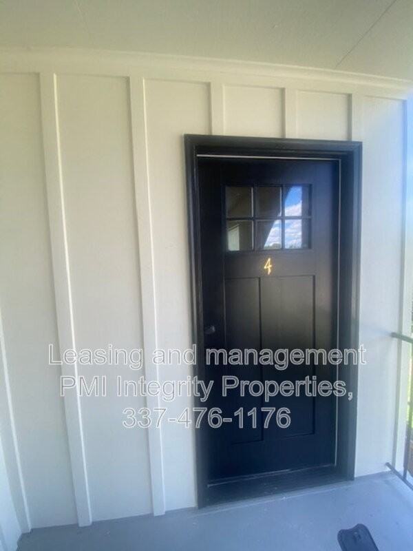 105 Meaux Blvd #4 - Photo 3 of 25