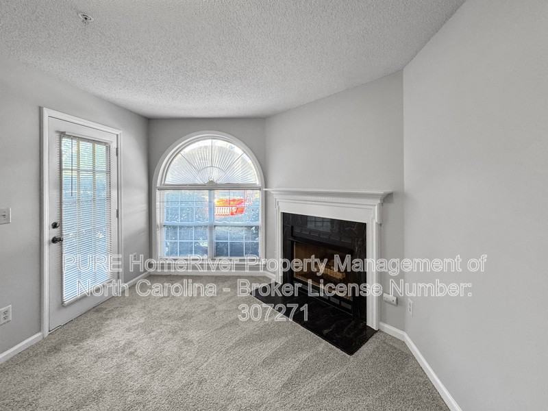 5000 Lawndale Dr #B - Photo 3 of 21