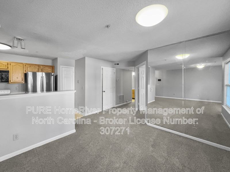 5000 Lawndale Dr #B - Photo 7 of 21
