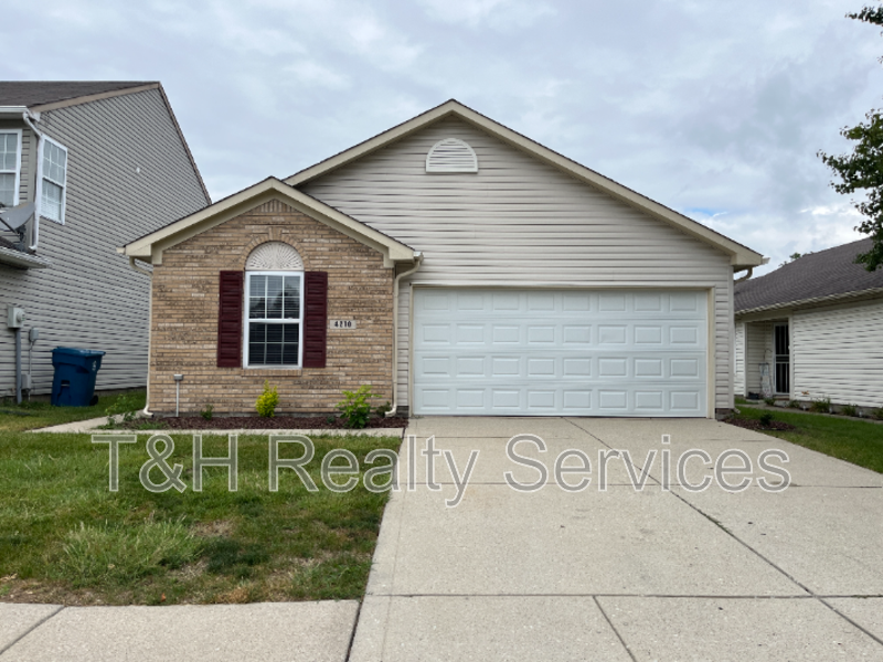 4210 Village Trace Blvd - Photo 4 of 32